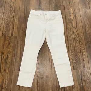 Levi’s 311 Shaping Skinny, Size 29